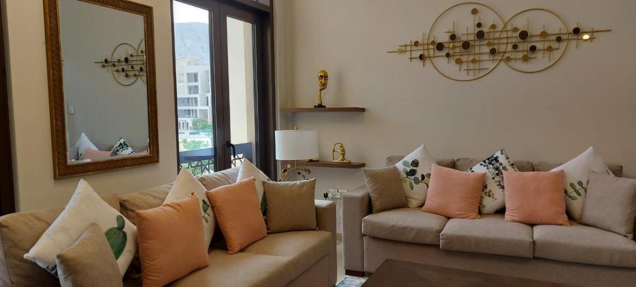 One Elegant 1Bhk Apartment In Muscat Bay 02 Esterno foto